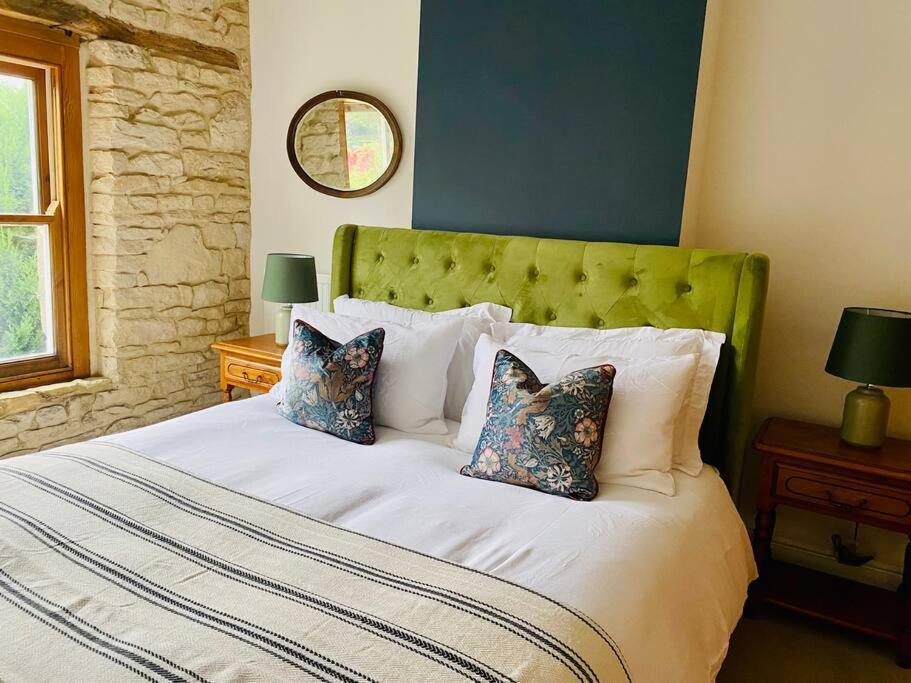 Cotswold Over 4 Floors - Perfect For Families Friends Contractors Holiday home